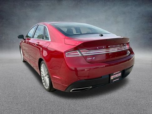 Used 2017 Lincoln MKZ Reserve FWD image 10