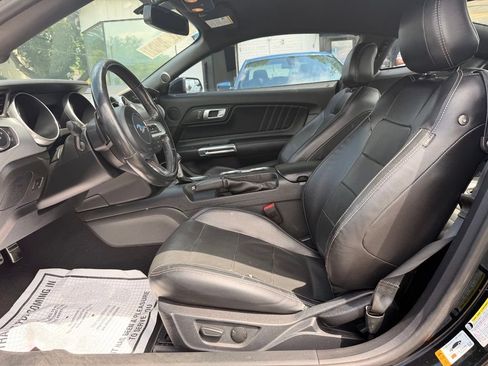 Used 2020 Ford Mustang GT Premium RWD image 13