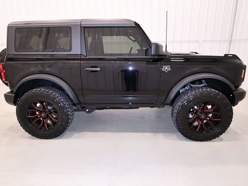 New 2026 Ford Bronco 2-Door AWD/4WD image 2
