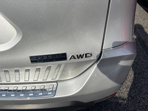 Used 2020 Nissan Rogue S w/ Special Edition Package AWD/4WD image 8