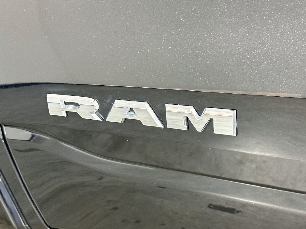 Used 2022 RAM 1500 Laramie AWD/4WD image 27