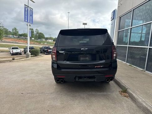 Used 2024 Chevrolet Suburban RST w/ Sport Performance Package image 5