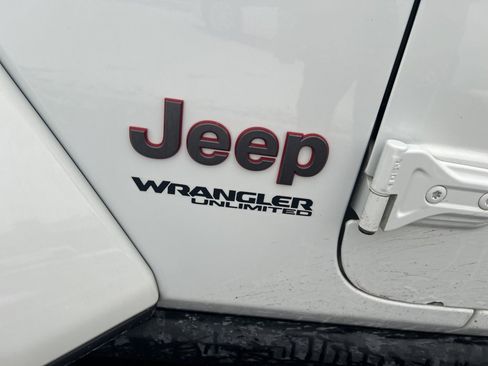 Certified 2018 Jeep Wrangler Unlimited Rubicon image 12