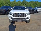 Used 2022 Toyota Tacoma SR image 2