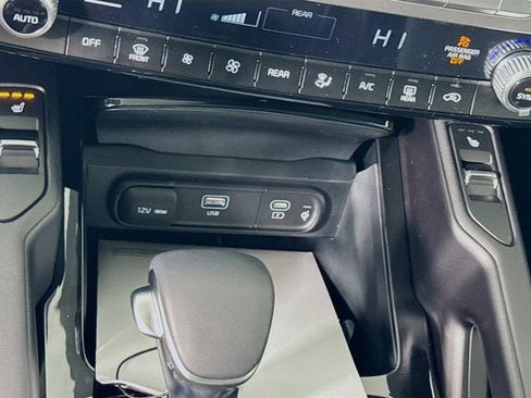 New 2025 Kia Telluride S image 23