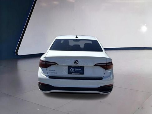 Certified 2024 Volkswagen Jetta Sport FWD image 3