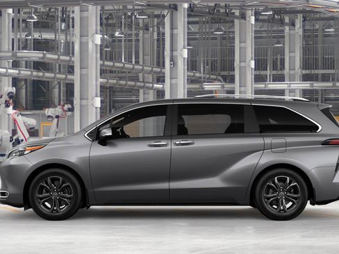 New 2026 Toyota Sienna Platinum image 6