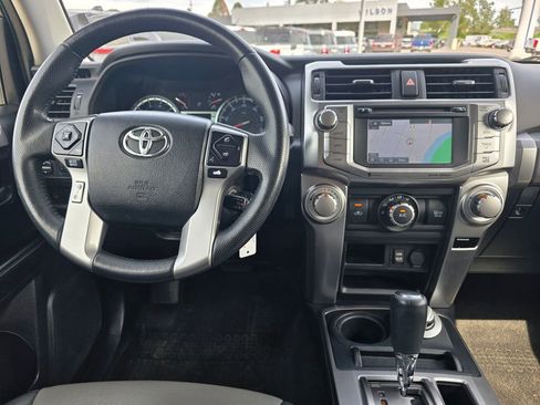 Used 2019 Toyota 4Runner SR5 Premium AWD/4WD image 9