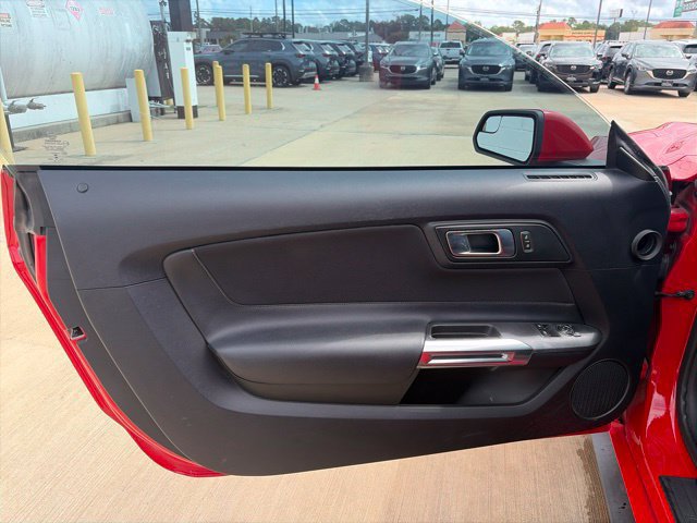 Used 2019 Ford Mustang Coupe RWD image 7