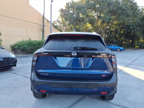 Used 2025 Nissan Kicks SR image 7