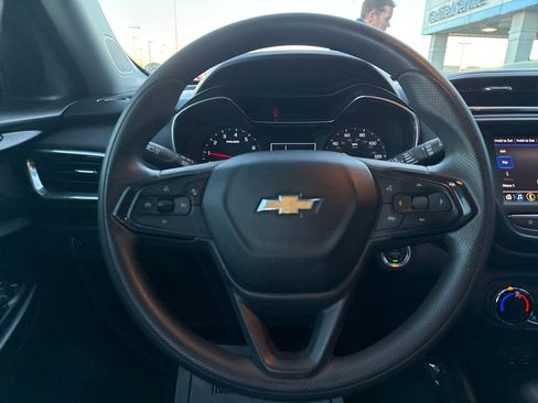 Used 2021 Chevrolet TrailBlazer LT image 16