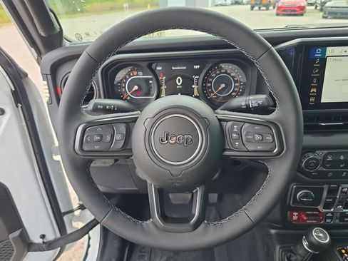 New 2026 Jeep Gladiator Rubicon AWD/4WD image 25