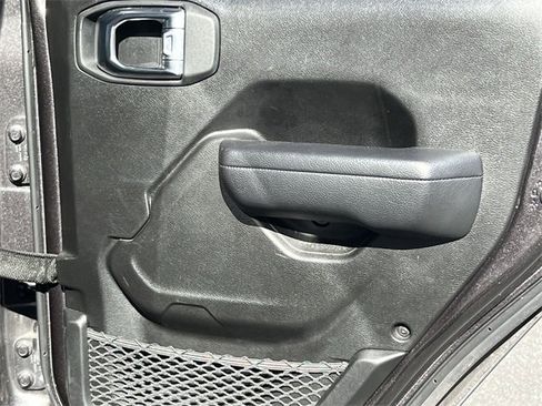 Used 2024 Jeep Wrangler Unlimited Rubicon 4xe image 35