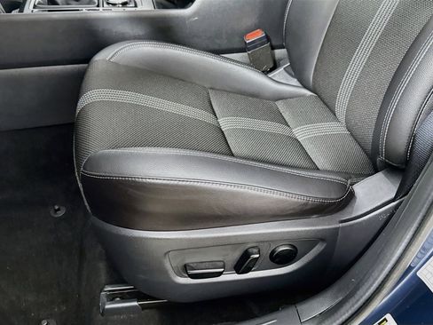 Used 2025 MAZDA CX-50 AWD 2.5 S w/ Premium Package image 23