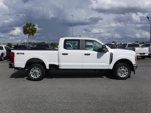 Used 2023 Ford F250 XL w/ XL Chrome Package AWD/4WD image 3