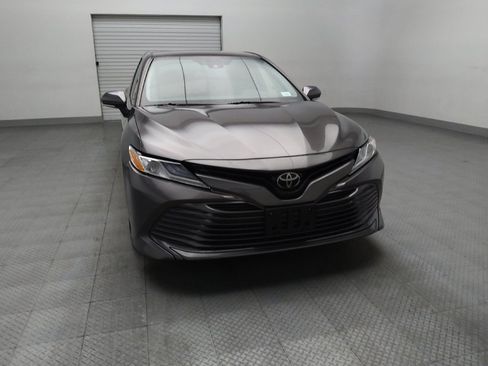 Used 2020 Toyota Camry XLE w/ Carpet Mat Package image 14