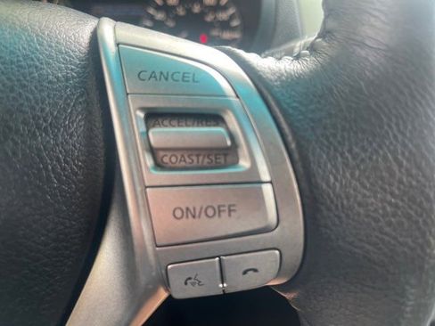 Used 2015 Nissan Altima 2.5 SV FWD image 13