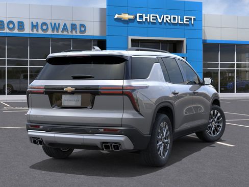 New 2026 Chevrolet Traverse LT w/ Enhanced Driving Package image 24