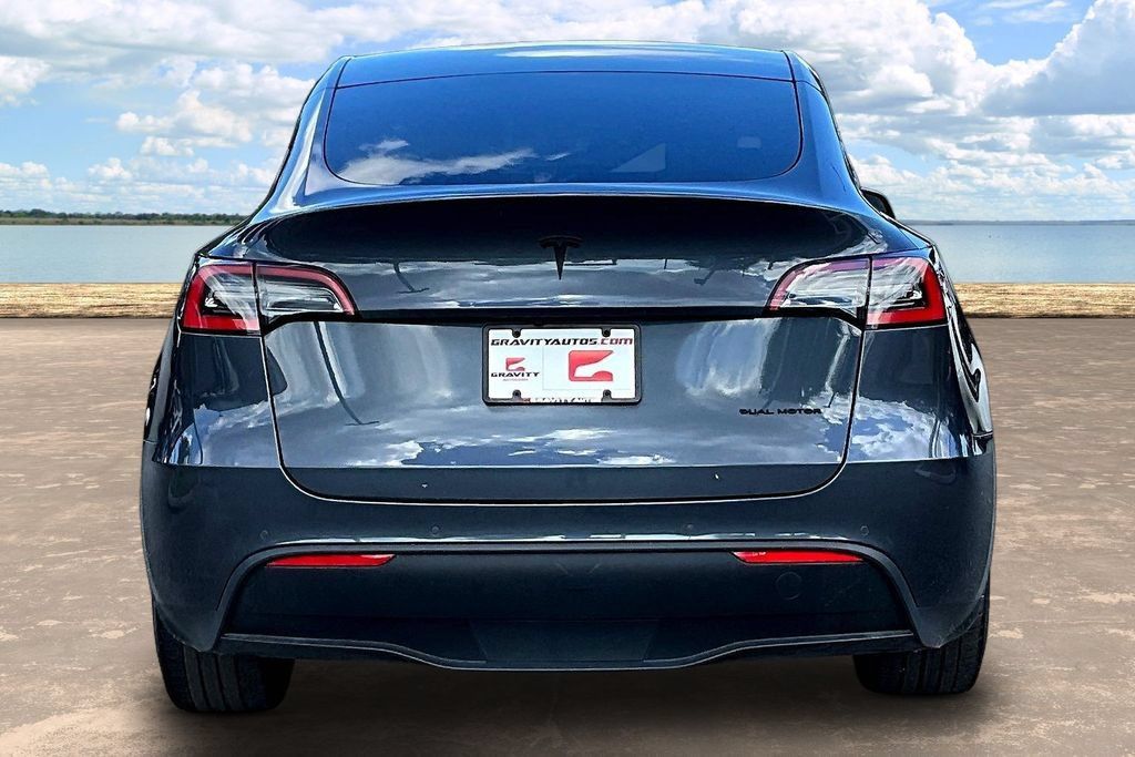 Used 2020 Tesla Model Y Long Range AWD/4WD image 5