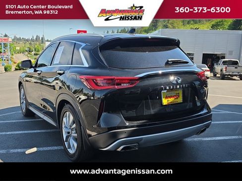 Used 2021 INFINITI QX50 Luxe w/ Cargo Package FWD image 3