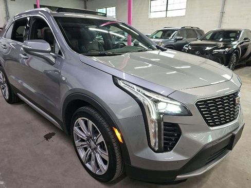 Used 2023 Cadillac XT4 Premium Luxury w/ Cold Weather Package AWD/4WD image 4