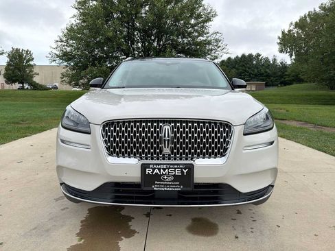 Used 2020 Lincoln Corsair AWD w/ Premium Package image 9