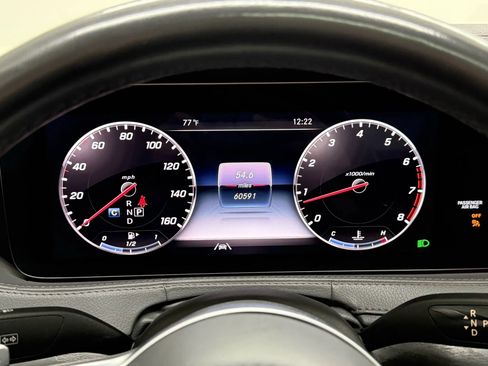 Used 2018 Mercedes-Benz S 560 4MATIC Sedan image 37