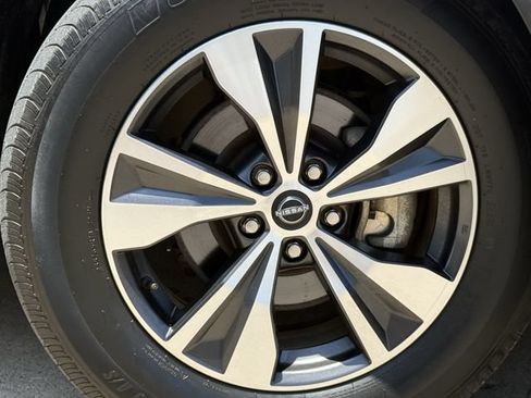 Used 2023 Nissan Murano SV AWD/4WD image 10