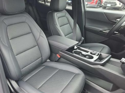 New 2026 Chevrolet Equinox LT w/ Convenience Package II AWD/4WD image 14
