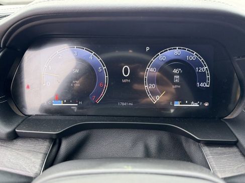 Certified 2024 Jeep Grand Cherokee L Overland w/ Advanced Protech Group III image 19