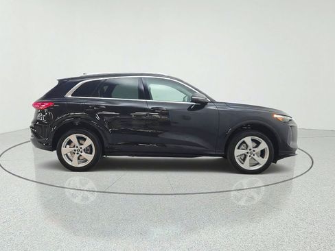 Used 2025 Audi Q5 Premium Plus w/ Premium Plus AWD/4WD image 4