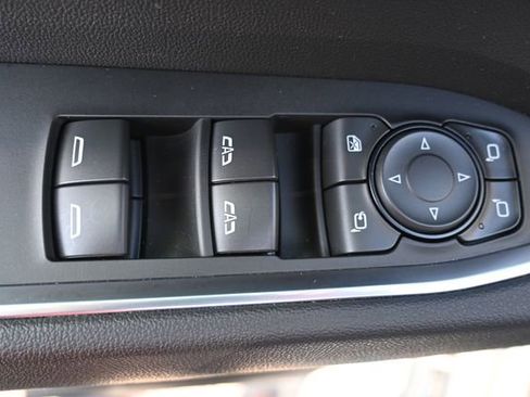 Used 2025 Chevrolet Silverado 1500 LTZ w/ LTZ Premium Package image 11