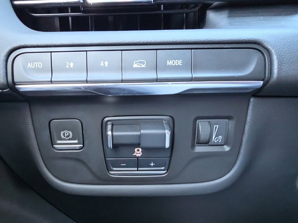 Used 2022 Cadillac Escalade Sport AWD/4WD image 17