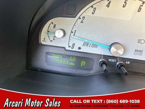 Used 2002 Ford Thunderbird RWD image 25