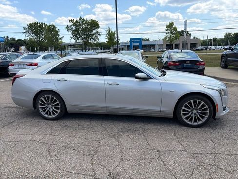Used 2018 Cadillac CT6 Luxury AWD/4WD image 4