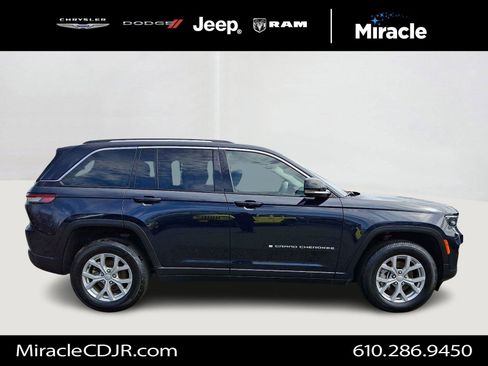 Used 2023 Jeep Grand Cherokee Limited image 8