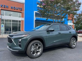 New 2025 Chevrolet Trax LT w/ LT Convenience Package image 1