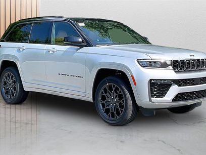 New 2026 Jeep Grand Cherokee Summit w/ Obsidian Package