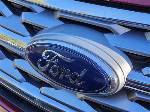 Used 2018 Ford Explorer Limited image 5