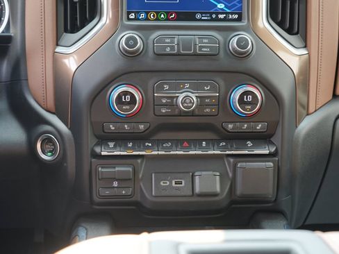 Certified 2022 Chevrolet Silverado 3500 High Country w/ Safety Package II AWD/4WD image 27