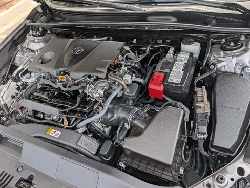 Used 2024 Toyota Camry LE FWD image 20