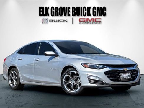 Used 2022 Chevrolet Malibu LT image 2