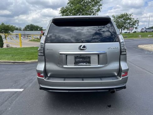 Certified 2023 Lexus GX 460 Luxury w/ Sport Design Package AWD/4WD image 4