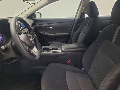 Used 2024 Nissan Sentra SV FWD image 17