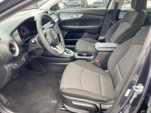 Certified 2023 Kia Forte LXS FWD image 10