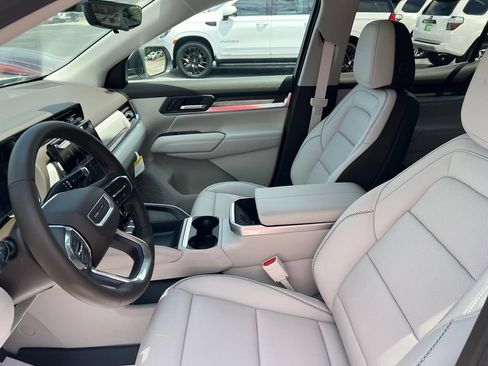 New 2027 GMC Terrain Denali w/ LPO, Floor Liner Package AWD/4WD image 9