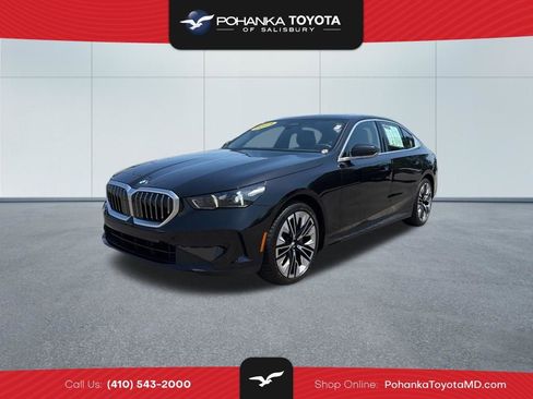 Used 2025 BMW 530i xDrive w/ Premium Package AWD/4WD image 1