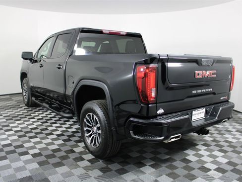 Used 2021 GMC Sierra 1500 AT4 image 6