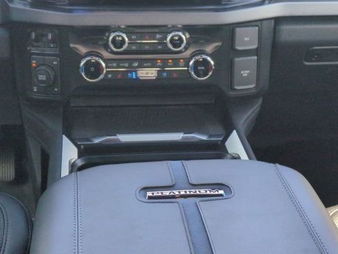 Used 2025 Ford F250 Platinum w/ FX4 Off-Road Package AWD/4WD image 16