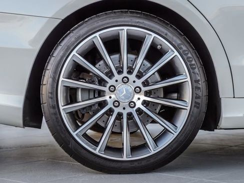 Used 2016 Mercedes-Benz S 550 Sedan image 15